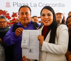 Tonantzin Fernández y su gabinete  atendieron a cientos de cholultecas en el &quot;Día Ciudadano&quot;