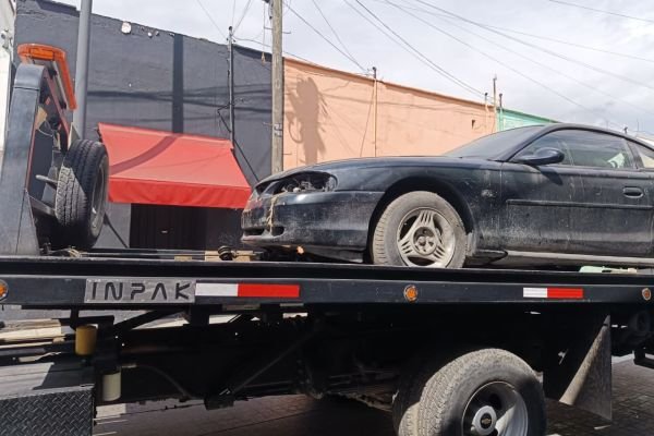 Más orden y seguridad: San Pedro Cholula atiende vehículos en abandono