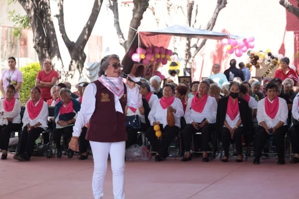 Fortalece DIF San Pedro Cholula espacios dignos para las personas adultas mayores en Casa del Abue