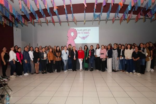 Encabeza Lupita Fernández jornadas de prevención y detección oportuna del cáncer de mama