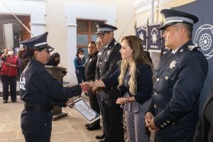 PAOLA ANGON ENCABEZA GRADUACIÓN DE 27 NUEVOS POLICÍAS PARA CHOLULA