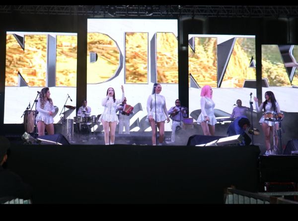 BRILLAN &quot;LAS ESTRELLAS ANDINAS&quot; EN LA FERIA DE SAN PEDRO CHOLULA