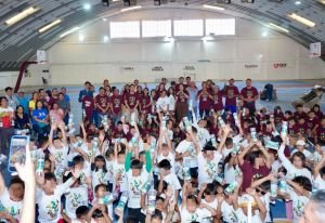 Más de 300 niñas, niños y jóvenes concluyen el curso “Entre Aves” con el respaldo de Tonantzin Fernández