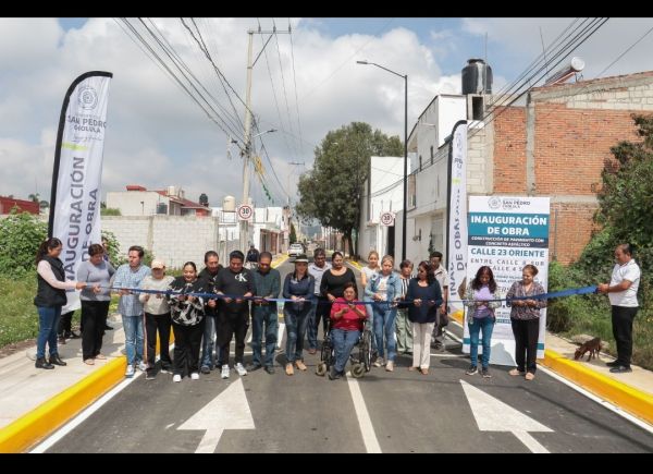 ENTREGA ANGON RESULTADOS EN MEXICALTZINGO CON NUEVA CALLE PAVIMENTADA